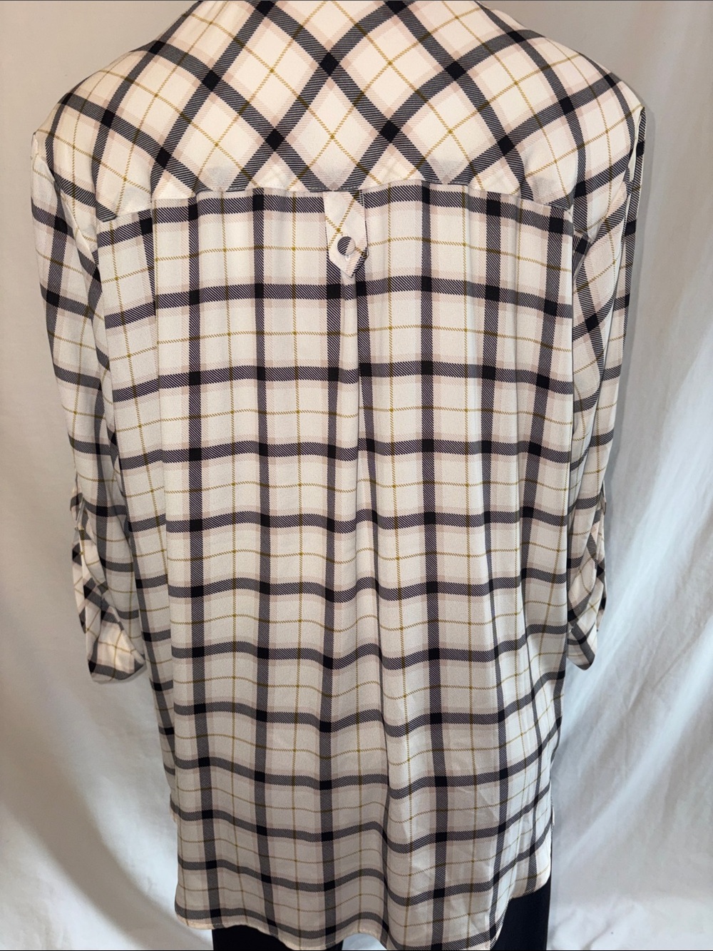 Torrid Ivory Plaid Tunic with Black and Gold Lines - Picture 4 of 7